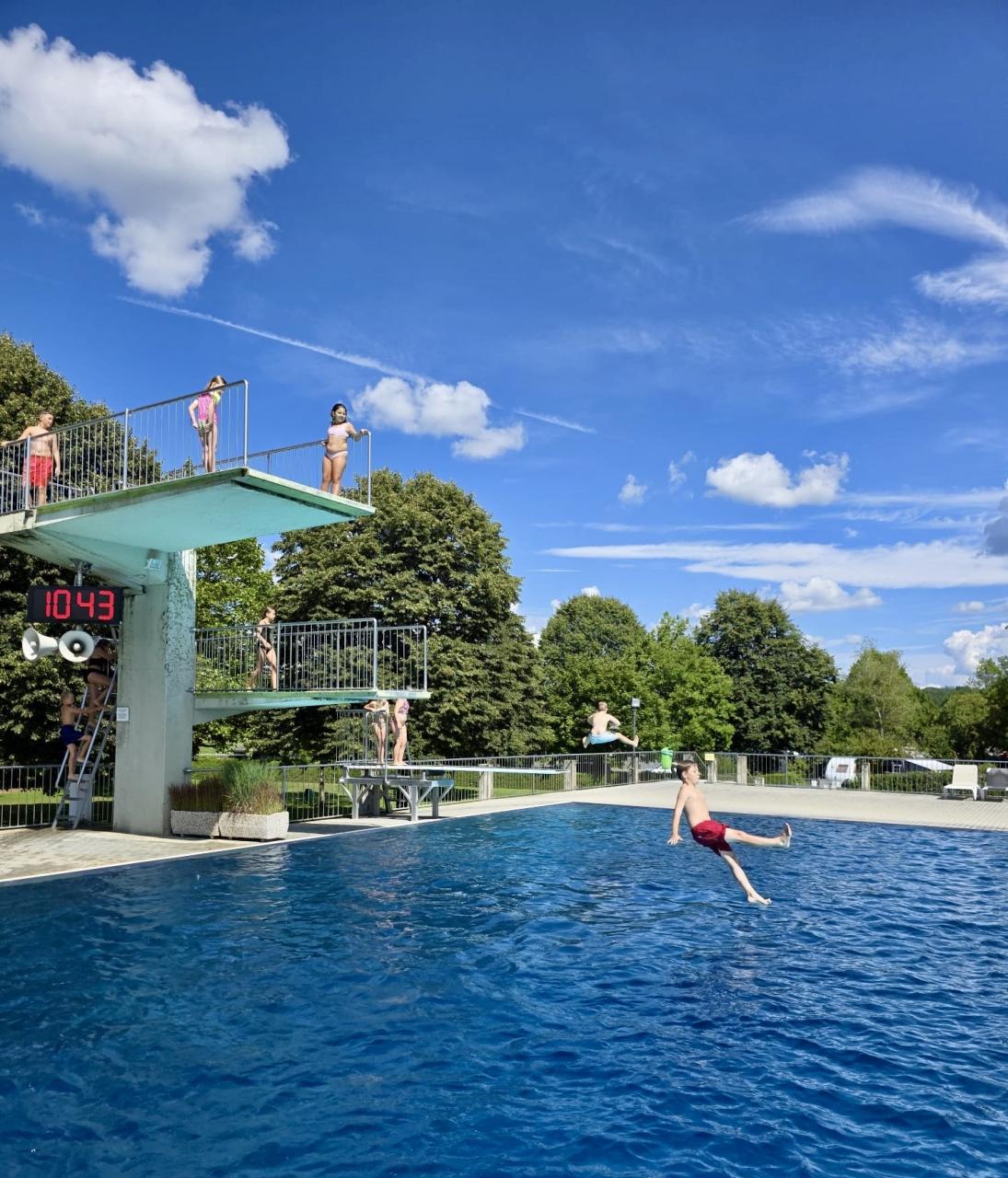 CS 30 07 2025 Freibad 5er 2 Sprünge auf einmal