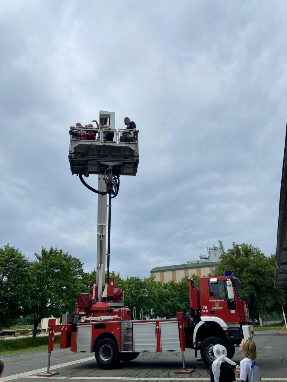 CS Feuerwehr Kranwagen startet 16 07 2025