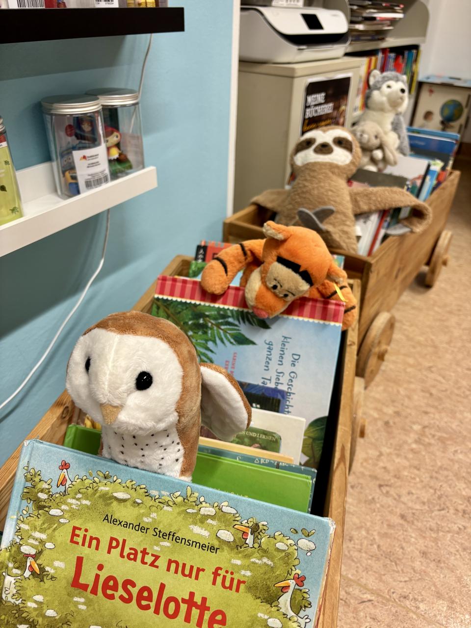 Kuscheltierübernachtungsparty Zugfahrt Eule voran