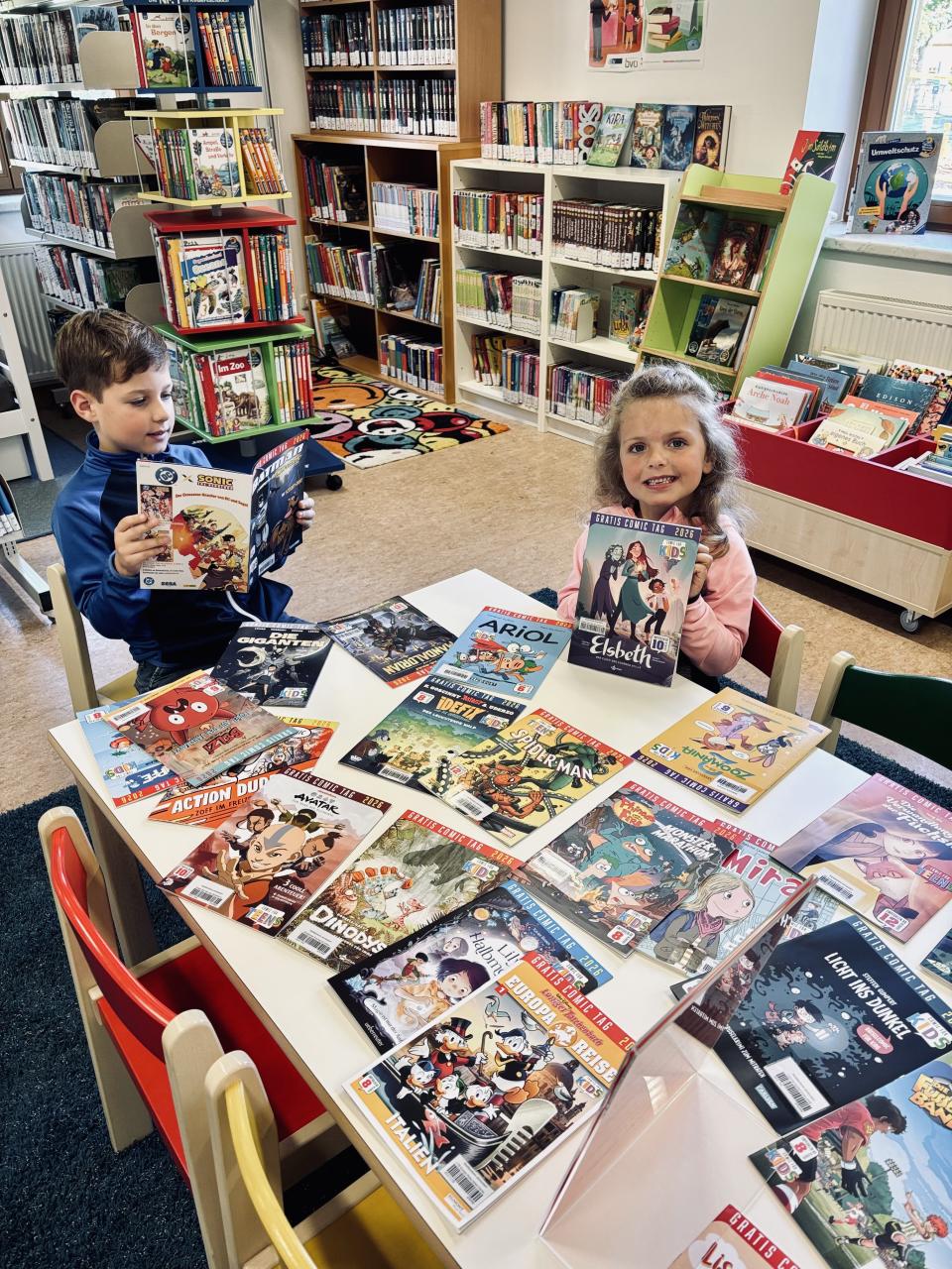 Gratis Comic Tag Leo und Nina beim Lesen 09 05 2026